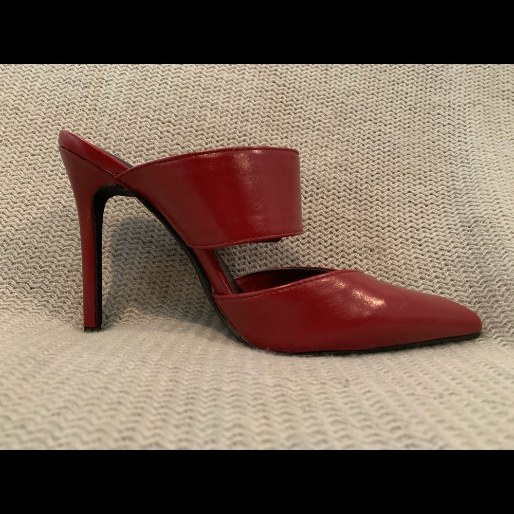 Heels - Picture 4 of 8